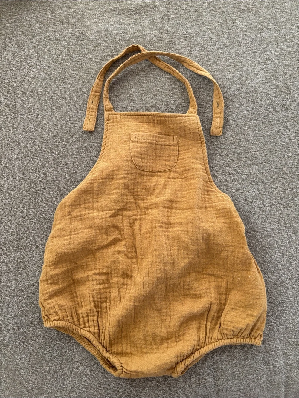 Rylee and Cru criss cross romper Sz 18-24 mos